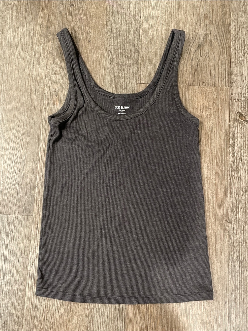 NWOT Old Navy Women’s First Layer Charcoal Gray Heather Ribbed Tank Top